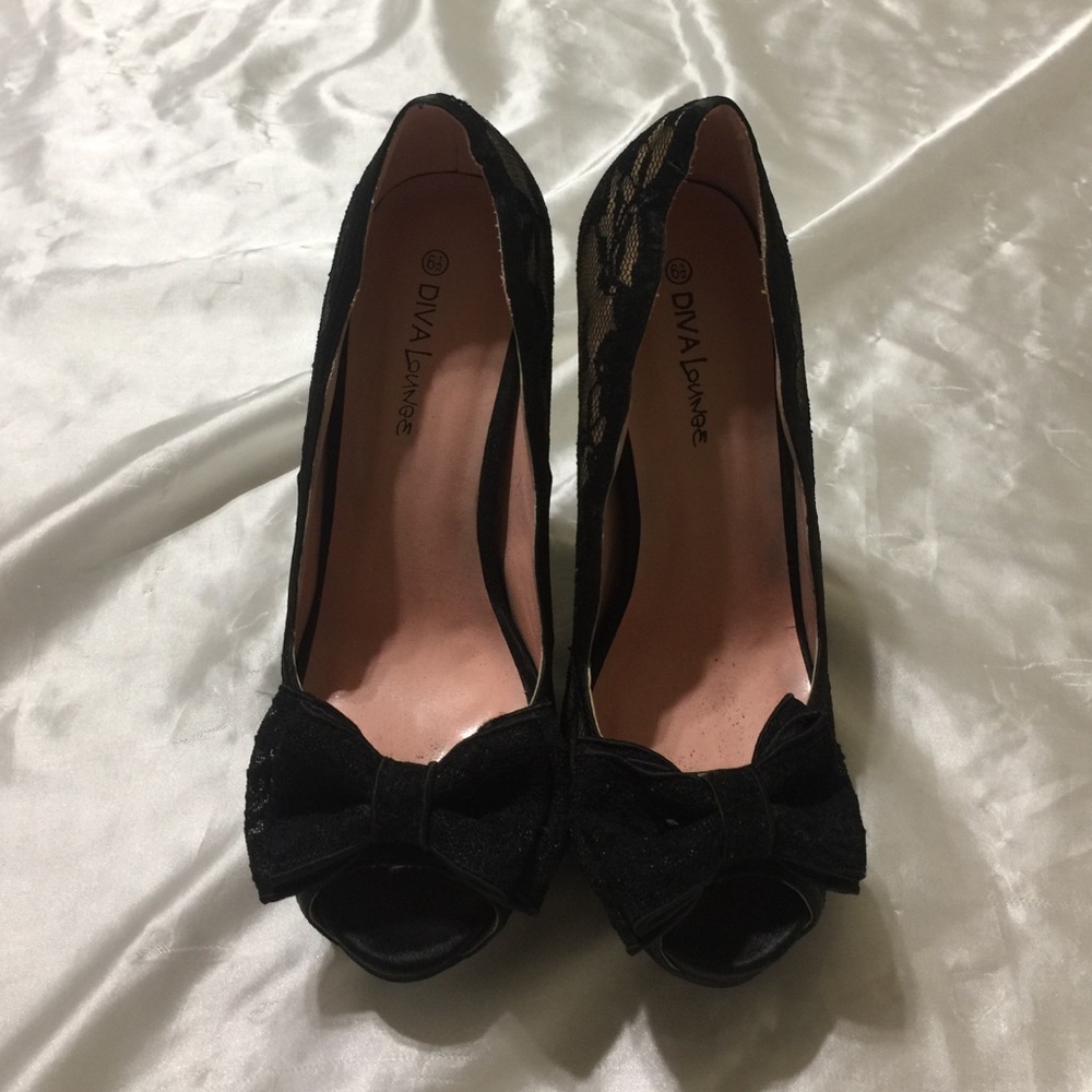 Diva Lounge Black Bow Lace Peep Toe Heels Size 6.5 - Picture 2 of 4